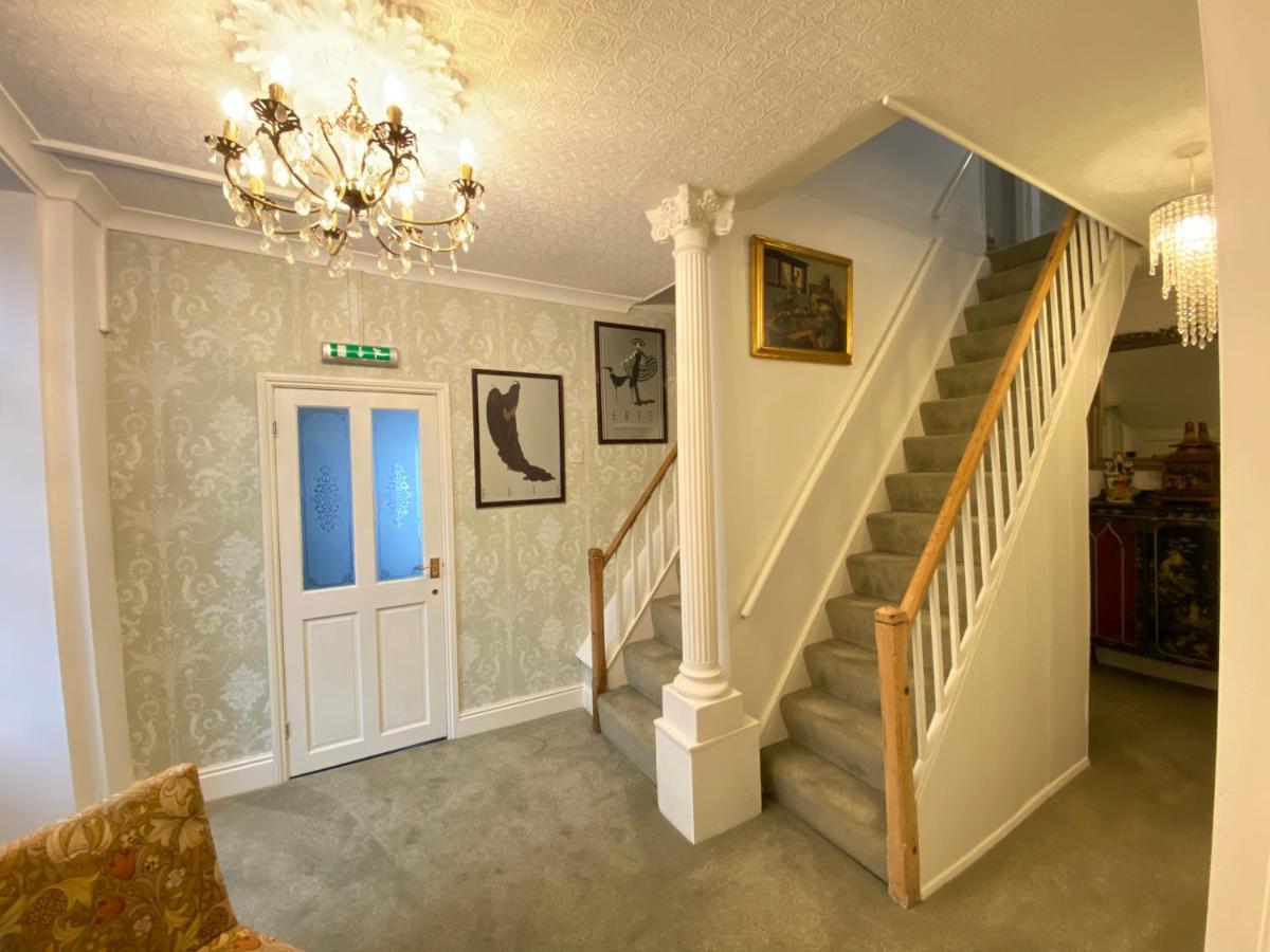 Lala Mundi Bed & Breakfast Brading ภายนอก รูปภาพ
